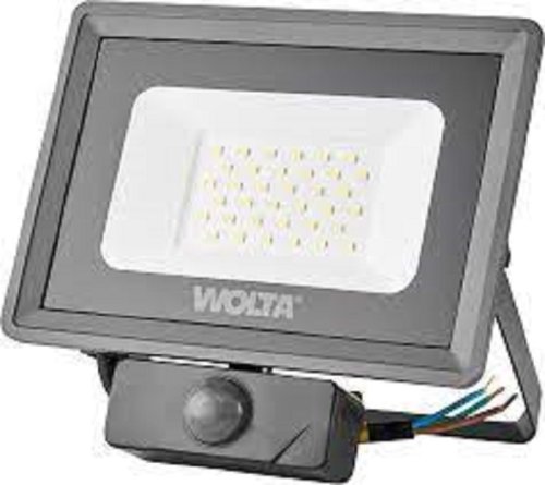 Прожектор светодиодный с датчиком движения Wolta 10Вт WFL-10W/06s 5500K Черный IP65 фото Прожектор светодиодный с датчиком движения Wolta 10Вт WFL-10W/06s 5500K Черный IP65 картинка